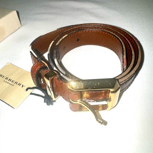 Burberry 28” belt never used tagged on - Picture 6 of 7